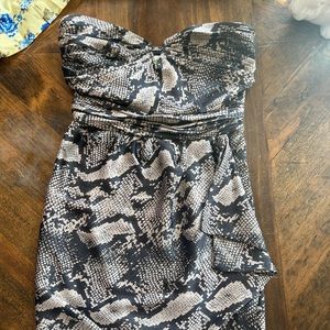 Aryn k beautiful like new strapless dress